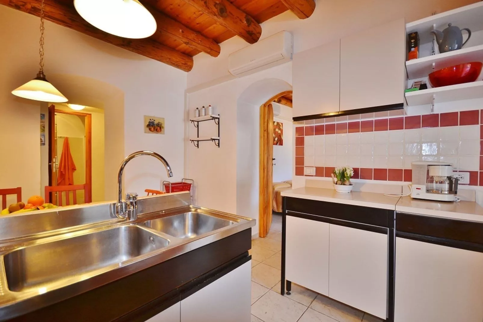 Casa Longo-Kitchen