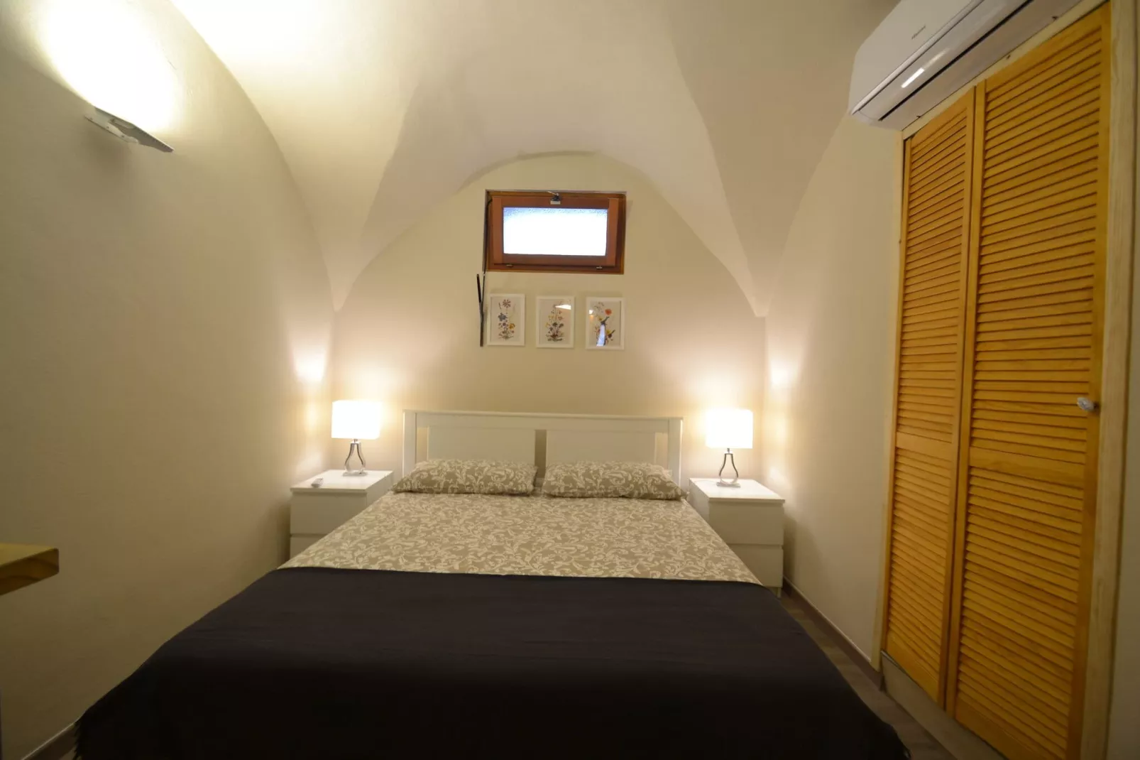 Casa Longo-Bedroom