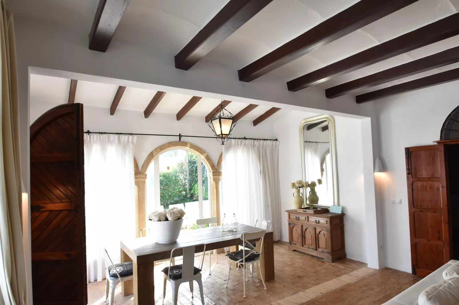 Villa Rivas-Dining room