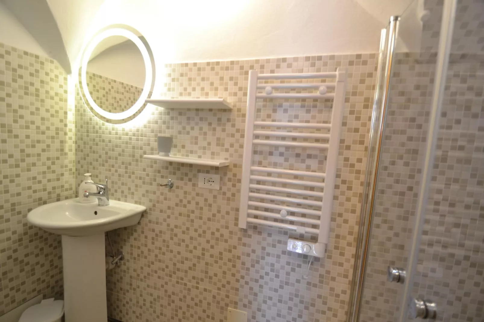 Casa Longo-Bathroom