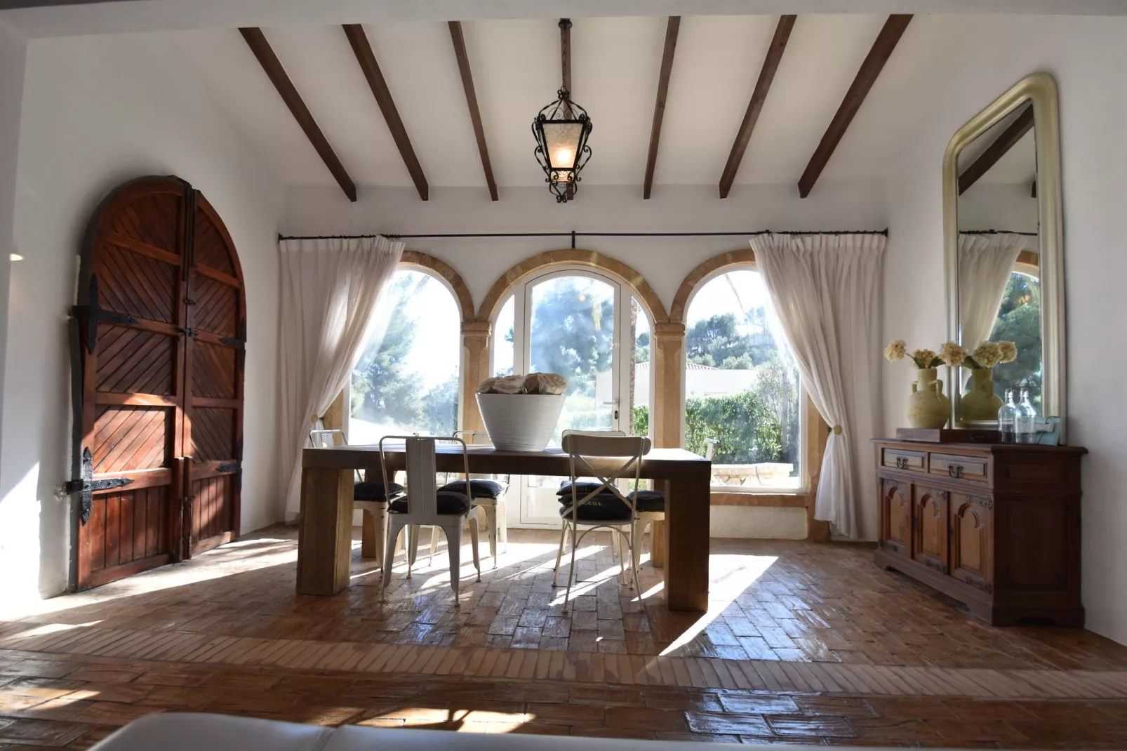 Villa Rivas-Dining room