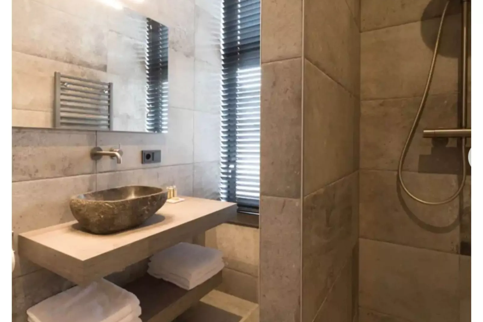 Ooststraat 8a-Bathroom