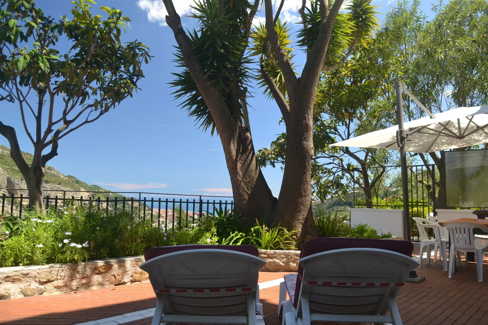 Casa Longo-Facilities