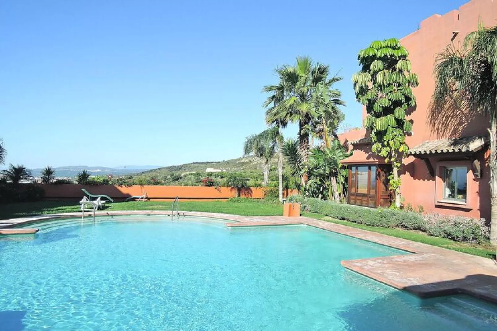 Magna Manilva / max 5 Personen-Pool