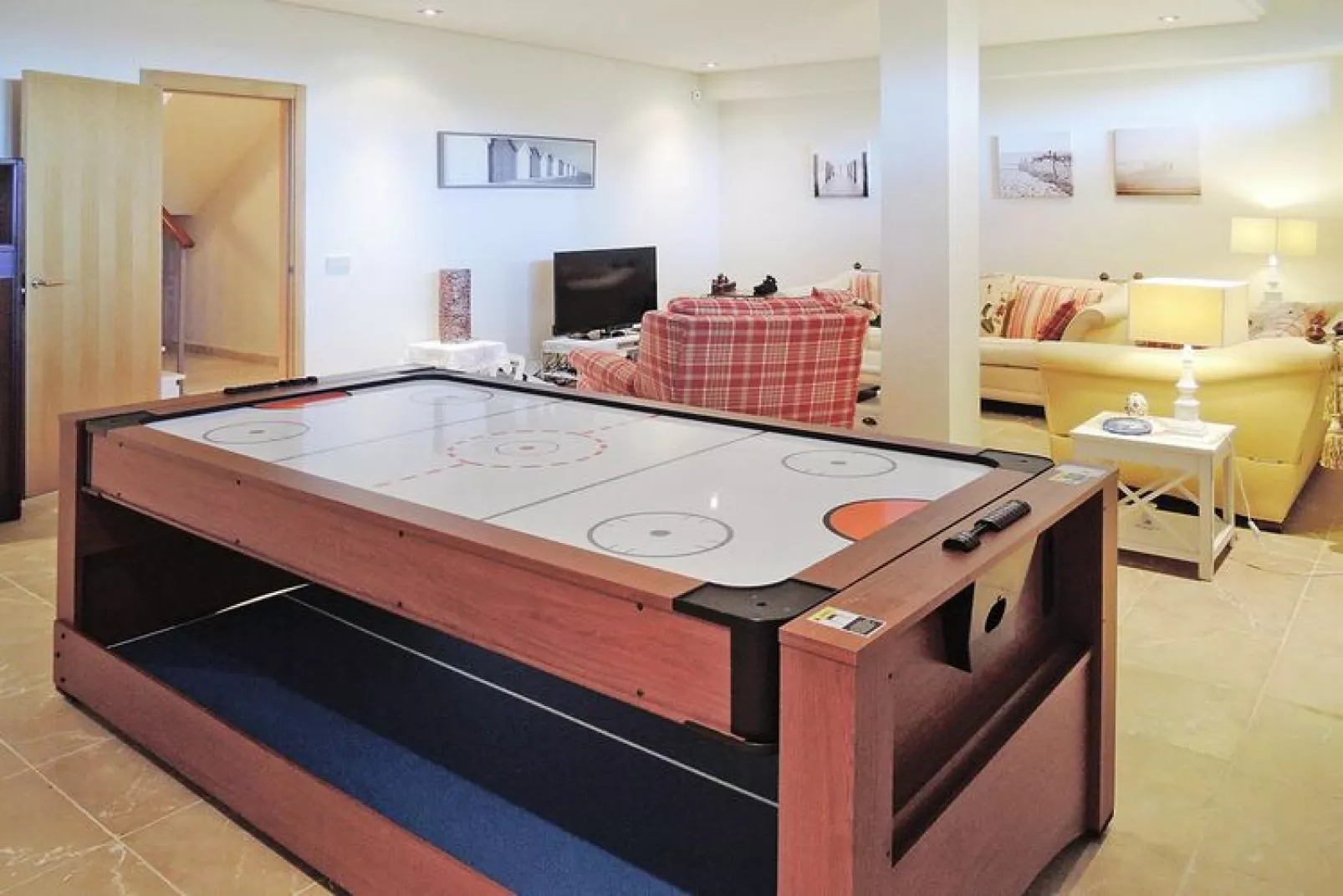 Magna Manilva / max 5 Personen-Living room