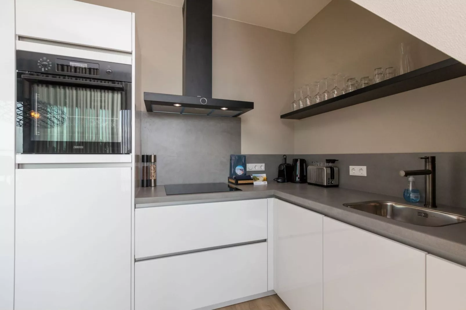 Ooststraat 8b-Kitchen