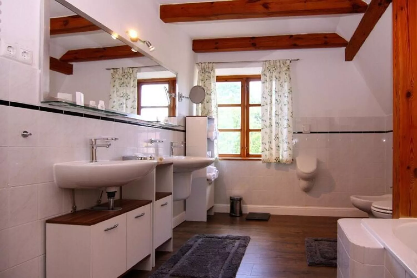 Haus Monika 200 qm 5-6 Personen-Nicht getaggt