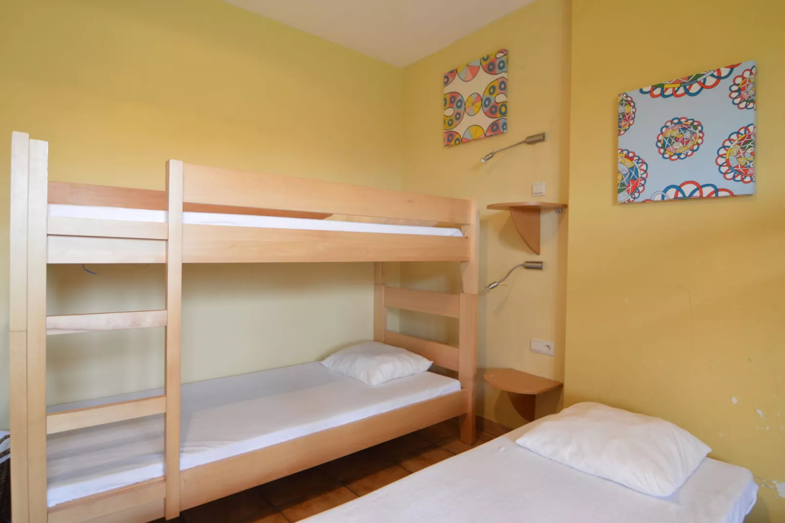 Aux Quatre Saisons-Bedroom