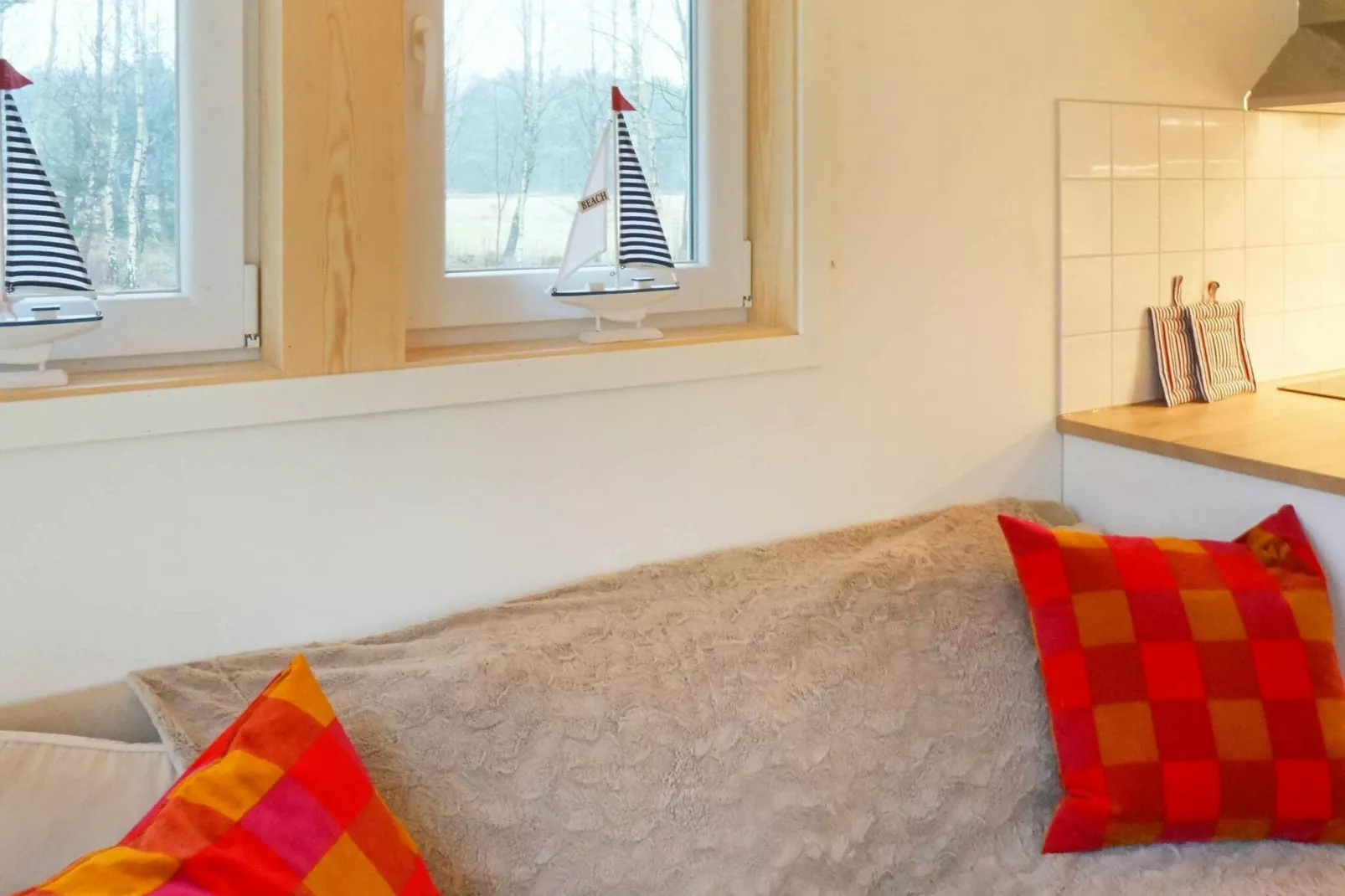 6 person holiday home in Heberg-Indoor