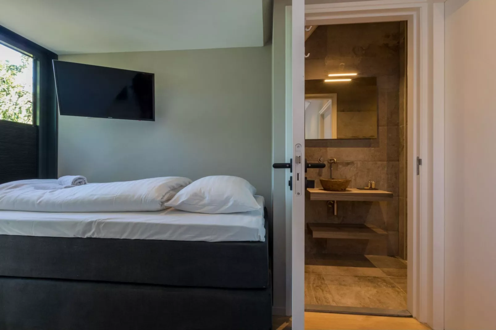 Ooststraat 8b-Bedroom