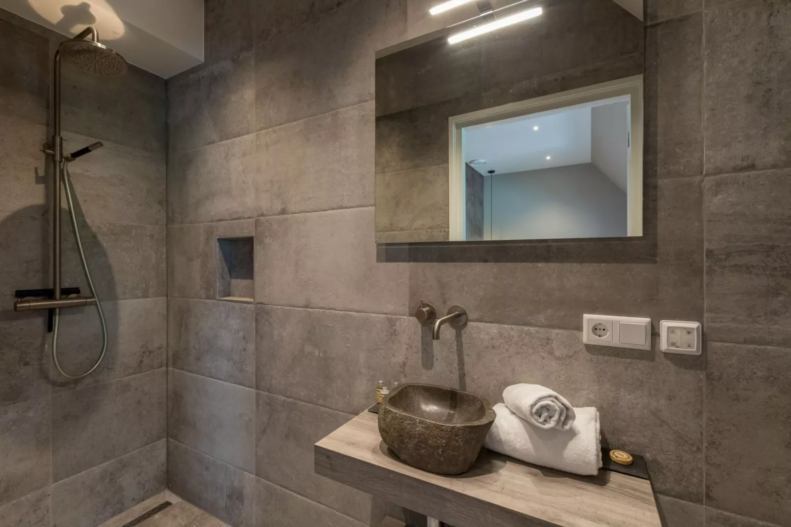 Ooststraat 8b-Bathroom