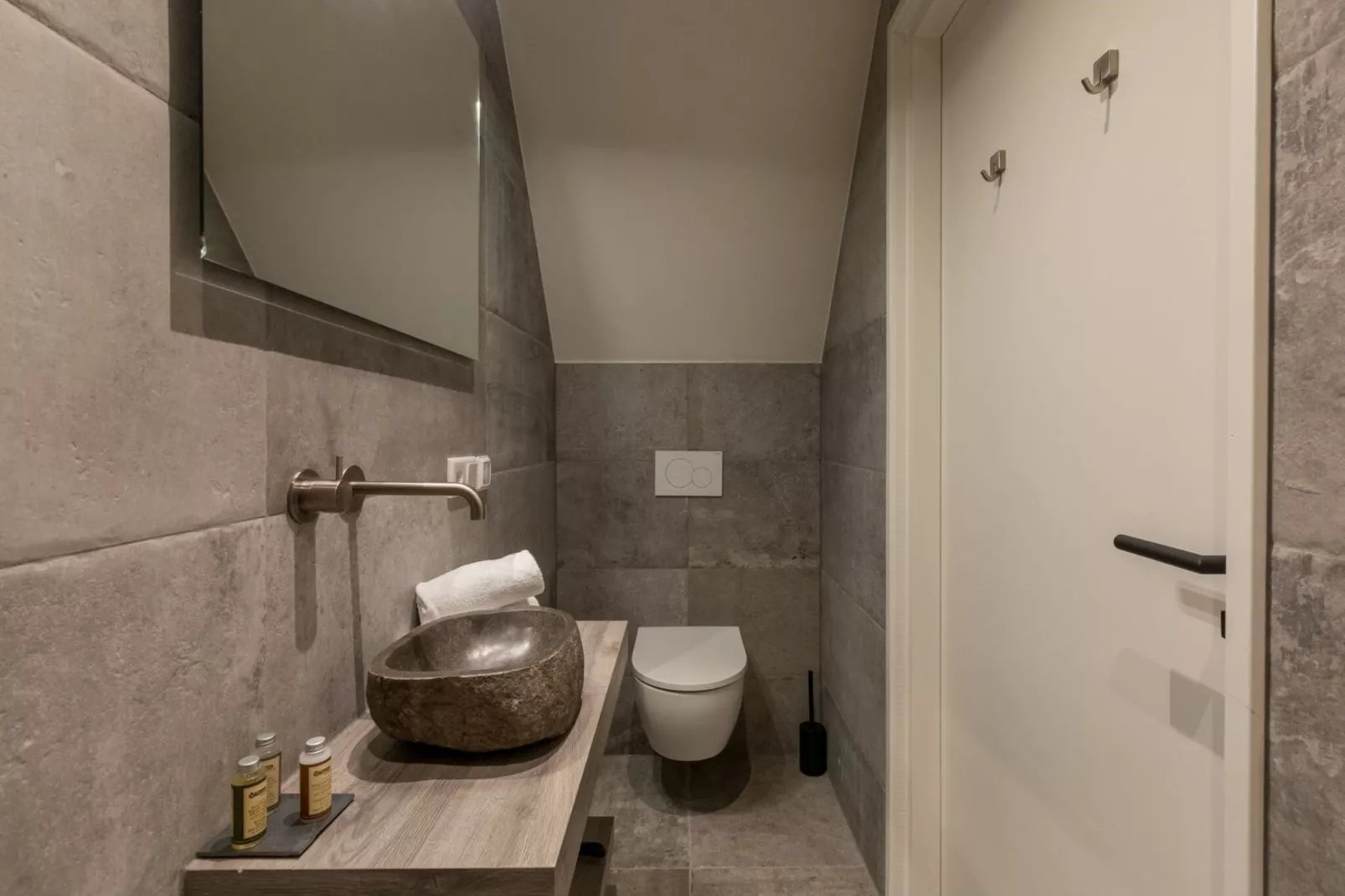 Ooststraat 8b-Bathroom