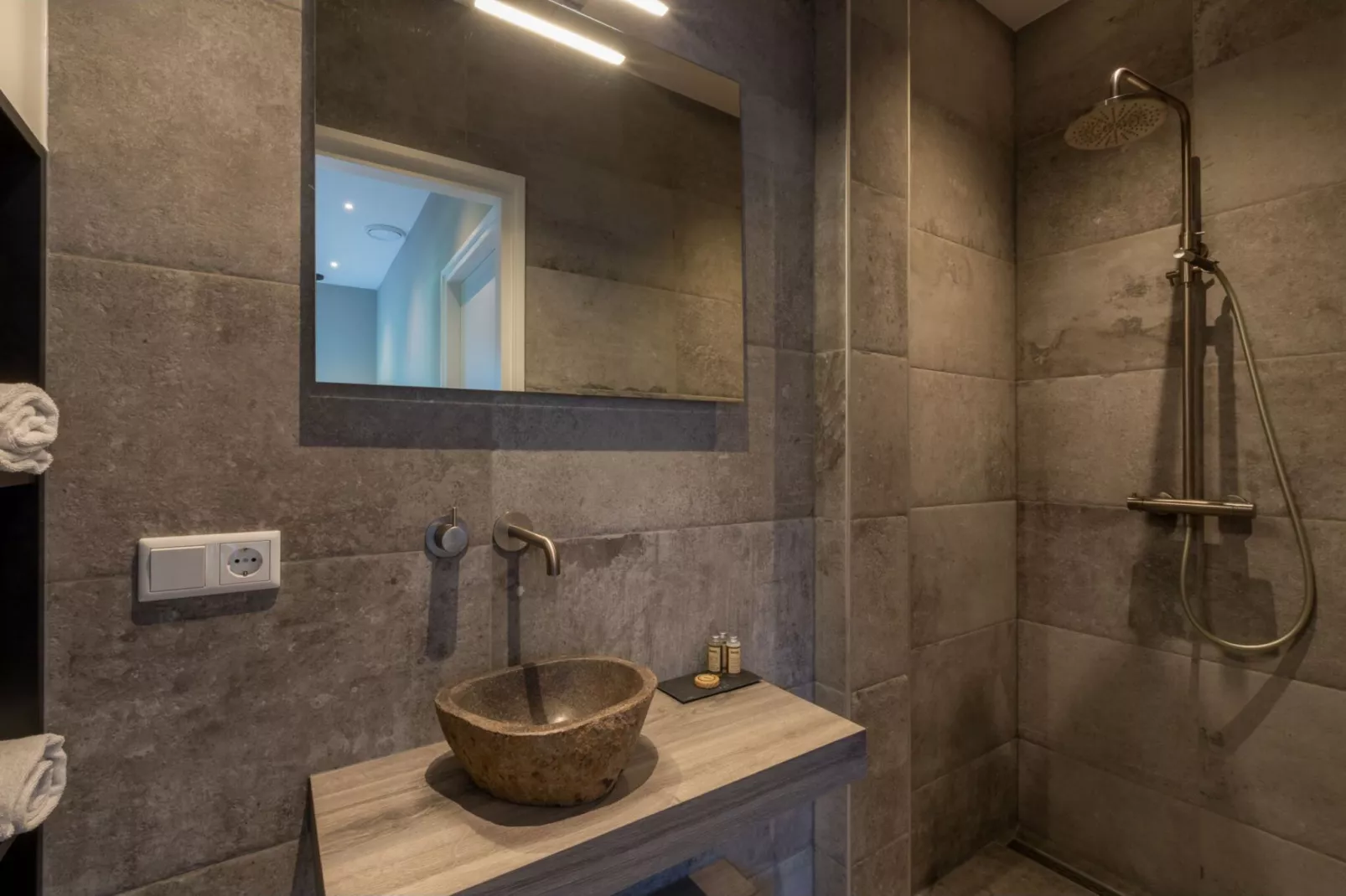 Ooststraat 8b-Bathroom