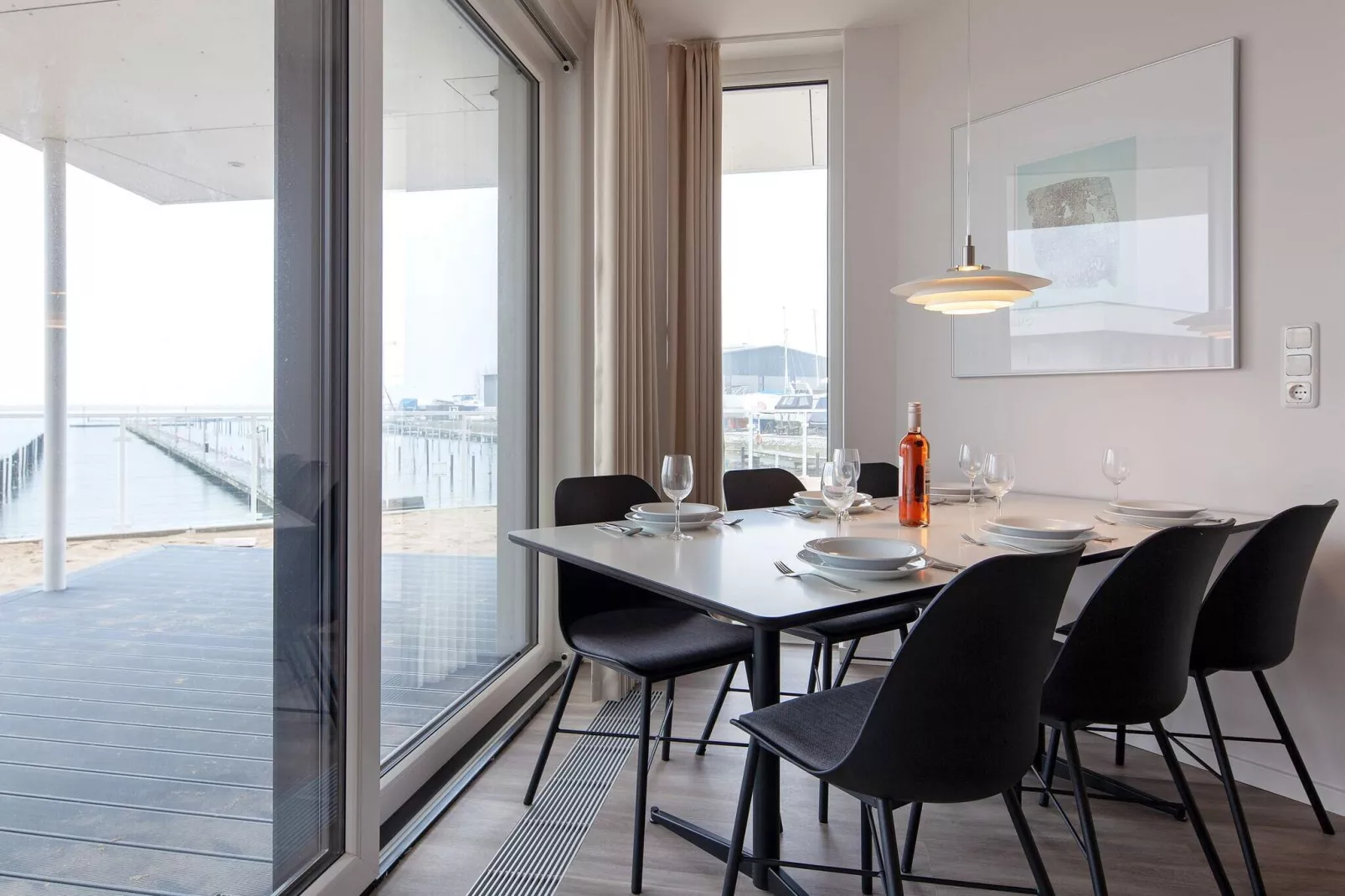 Apt moderne et confortable avec vue sur la mer-Intérieur