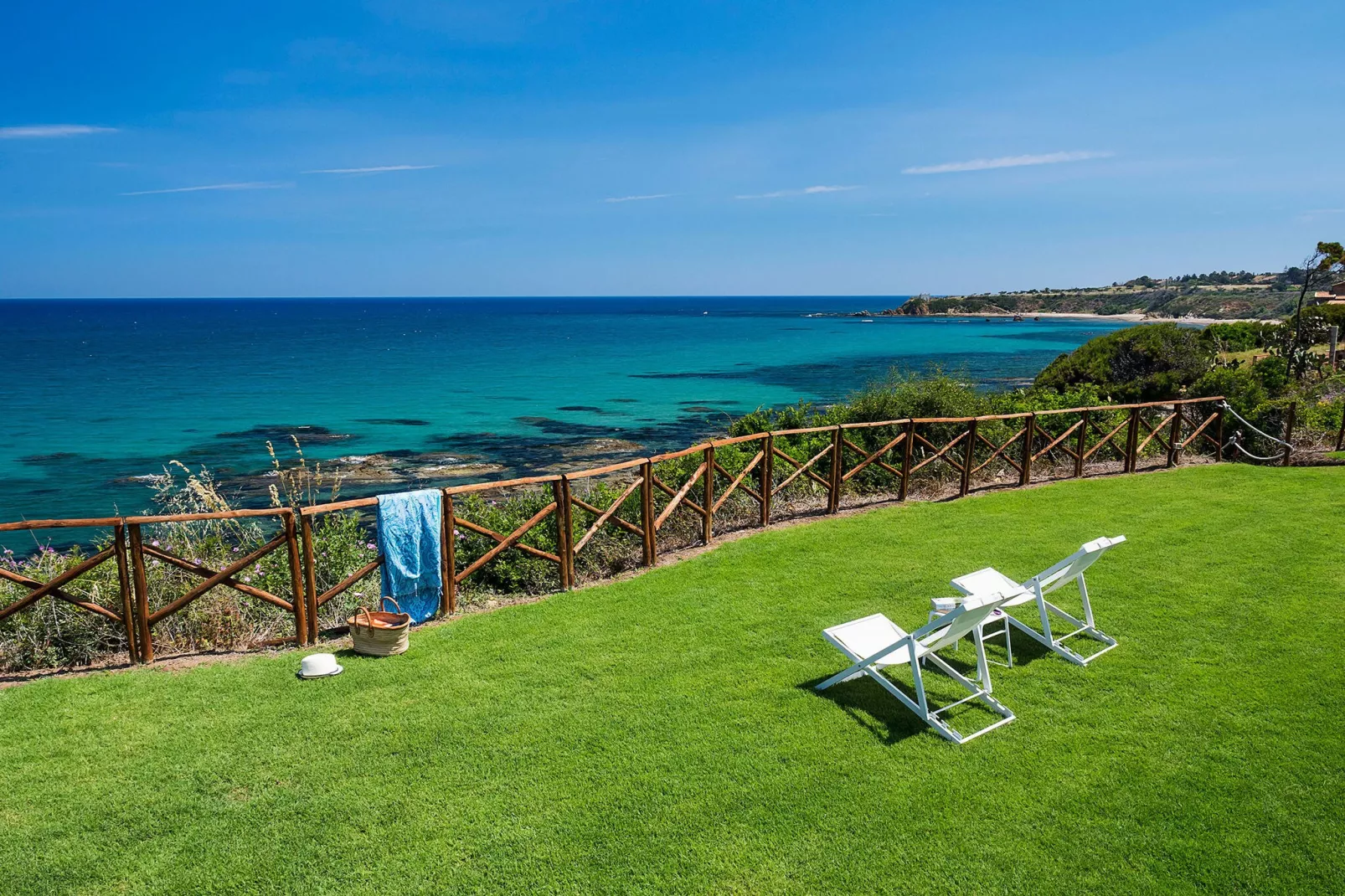 Villa Nettuno-View summer