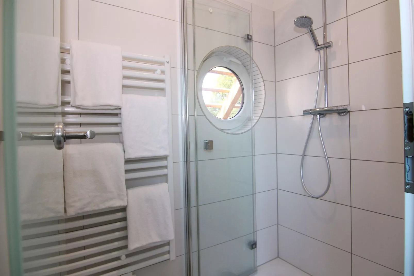Josef Haus 2 rechts 80 qm-Bathroom