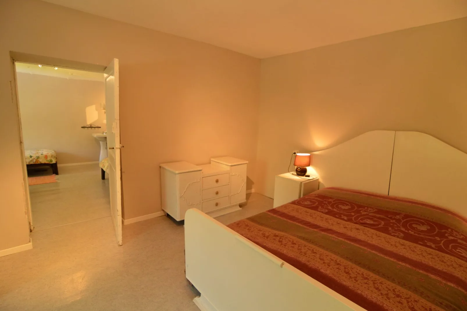 Petit pré-Bedroom