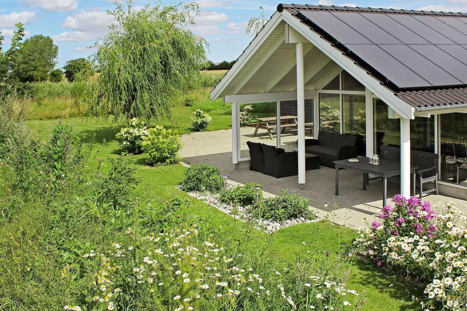 Luxury Retreat with Spa - By Traum Ferienwohnungen-Outdoor