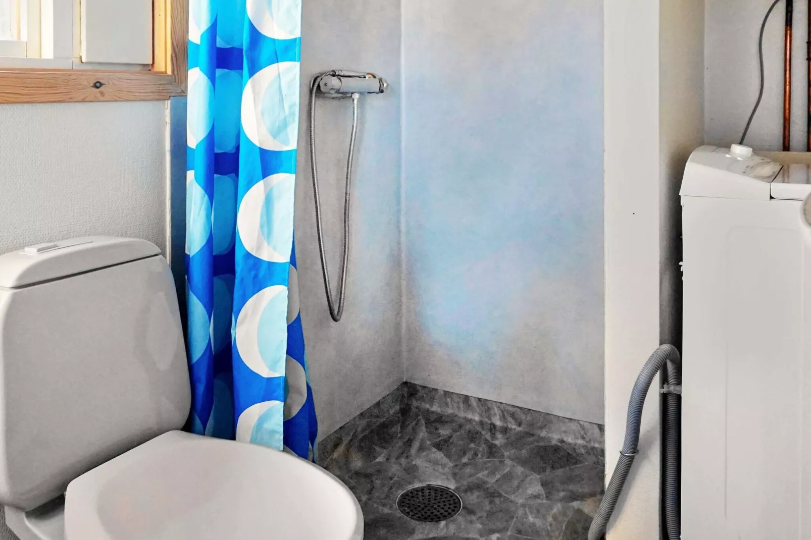 Seaside Charm in Flaton Retreat-By Traum-Indoor