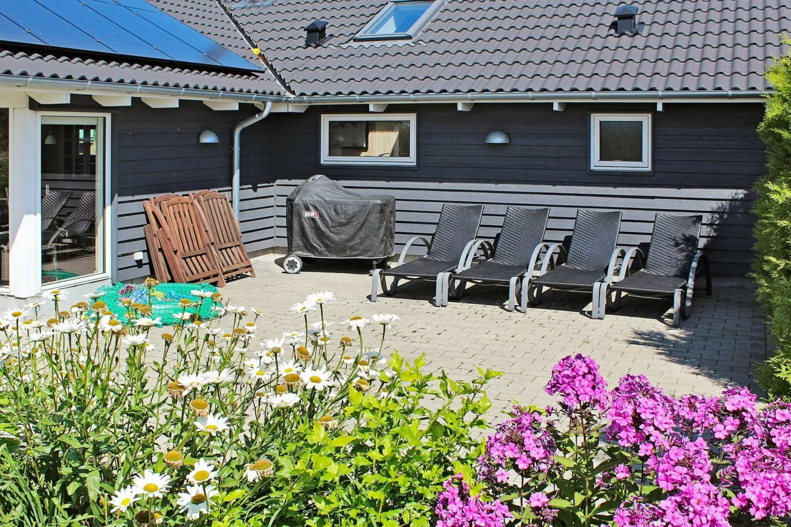 Luxury Retreat with Spa - By Traum Ferienwohnungen-Outdoor