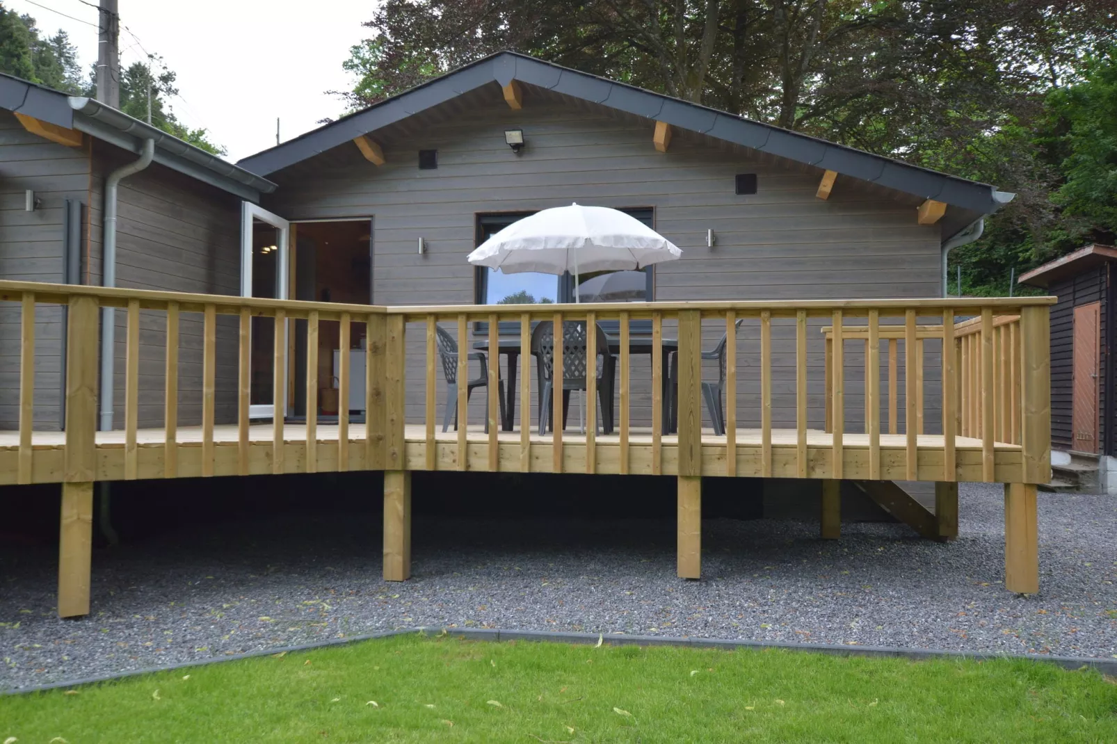 Le Chalet Chaleureux A-Exterior summer