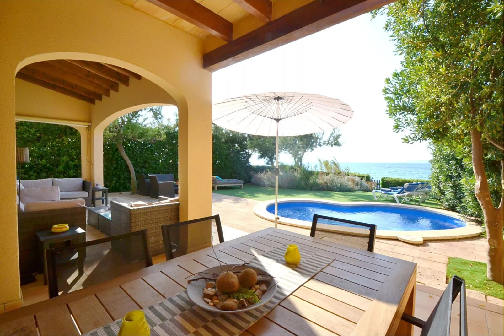 Embat-Terrace balcony