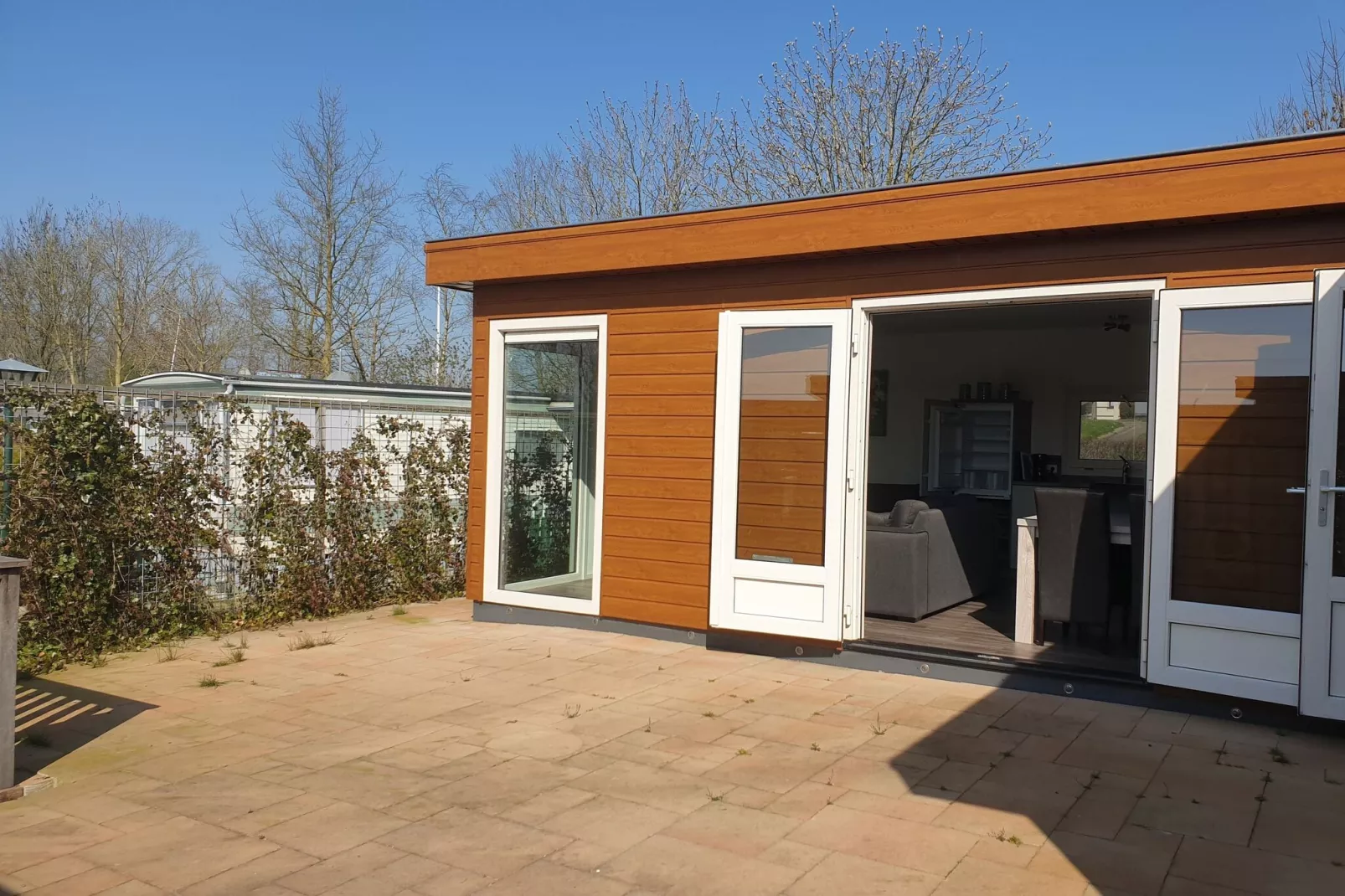 Luxe Chalet 15 in Bantega met sloep 8pax-Terrace balcony