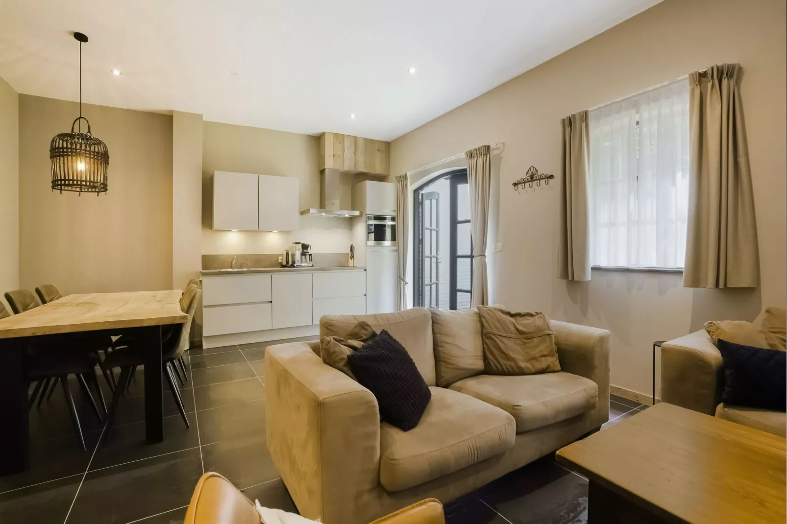 In de Witte Dame - 33-Living room