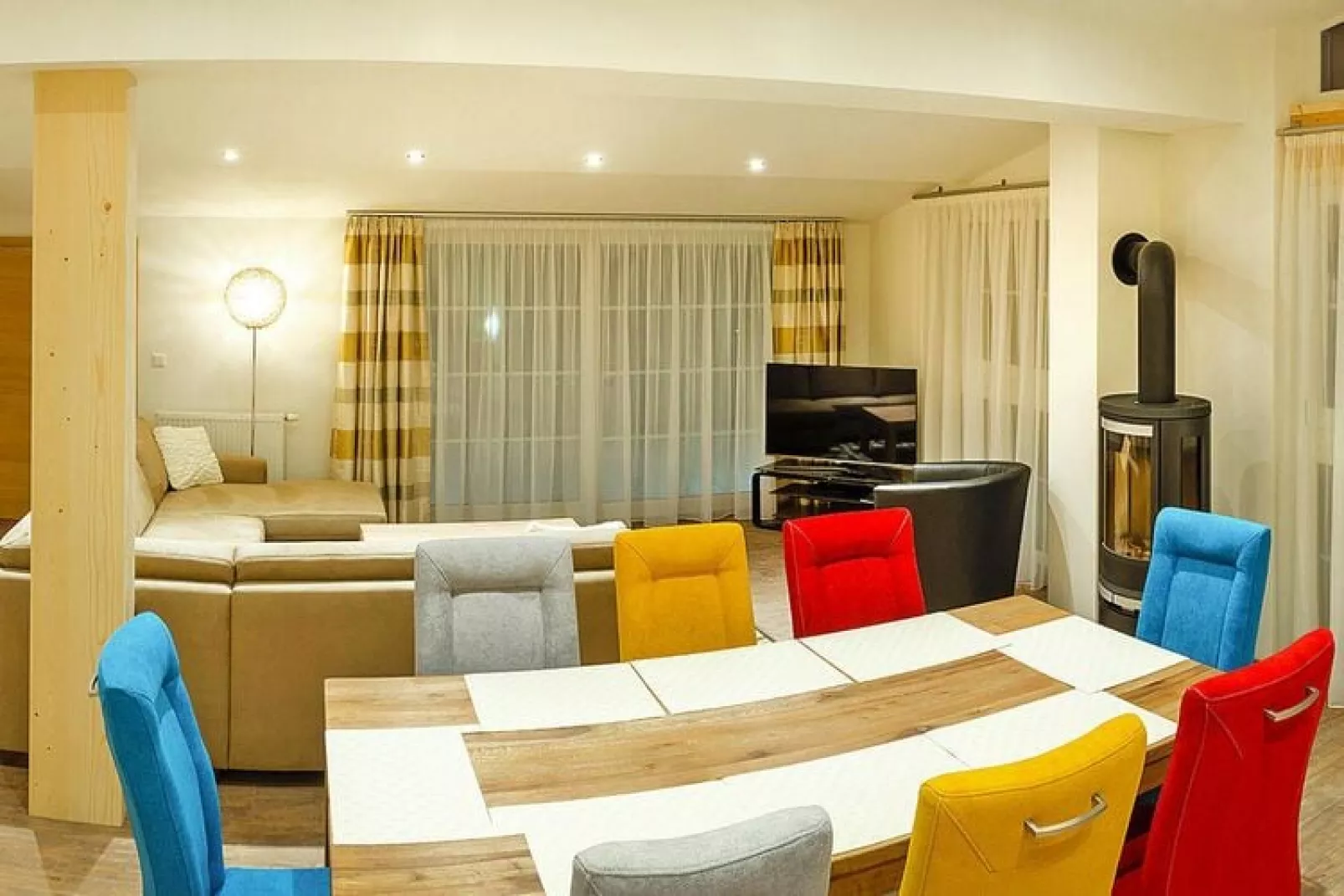 Brunner Apartments-Living room