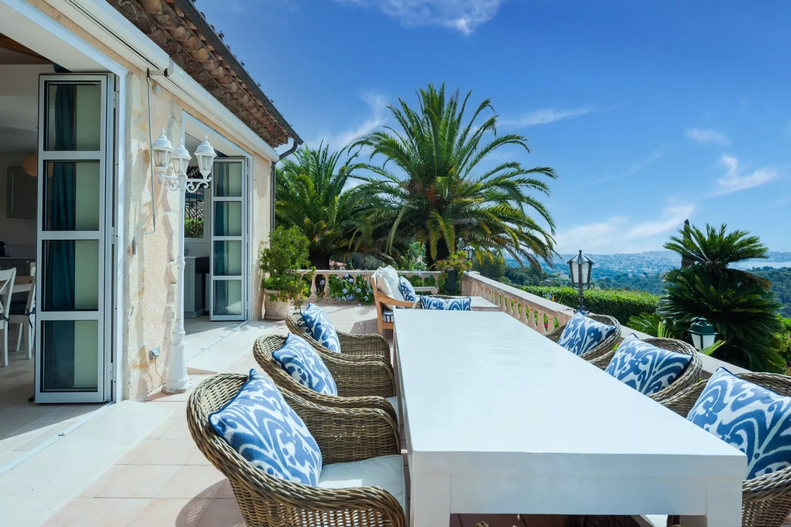 Villa Bellevue-Terrace balcony