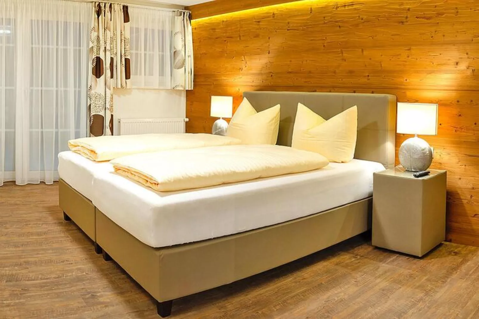 Brunner Apartments-Bedroom