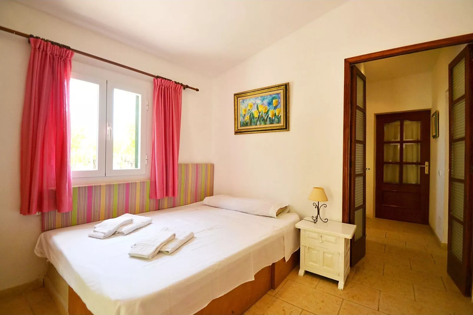Roura-Bedroom