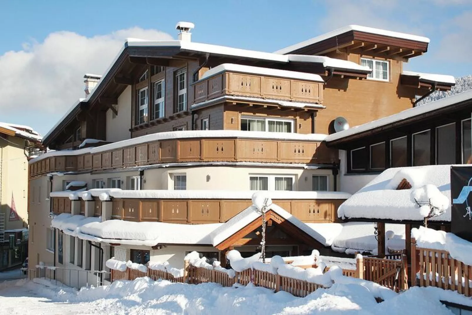 Brunner Apartments-Exterior winter