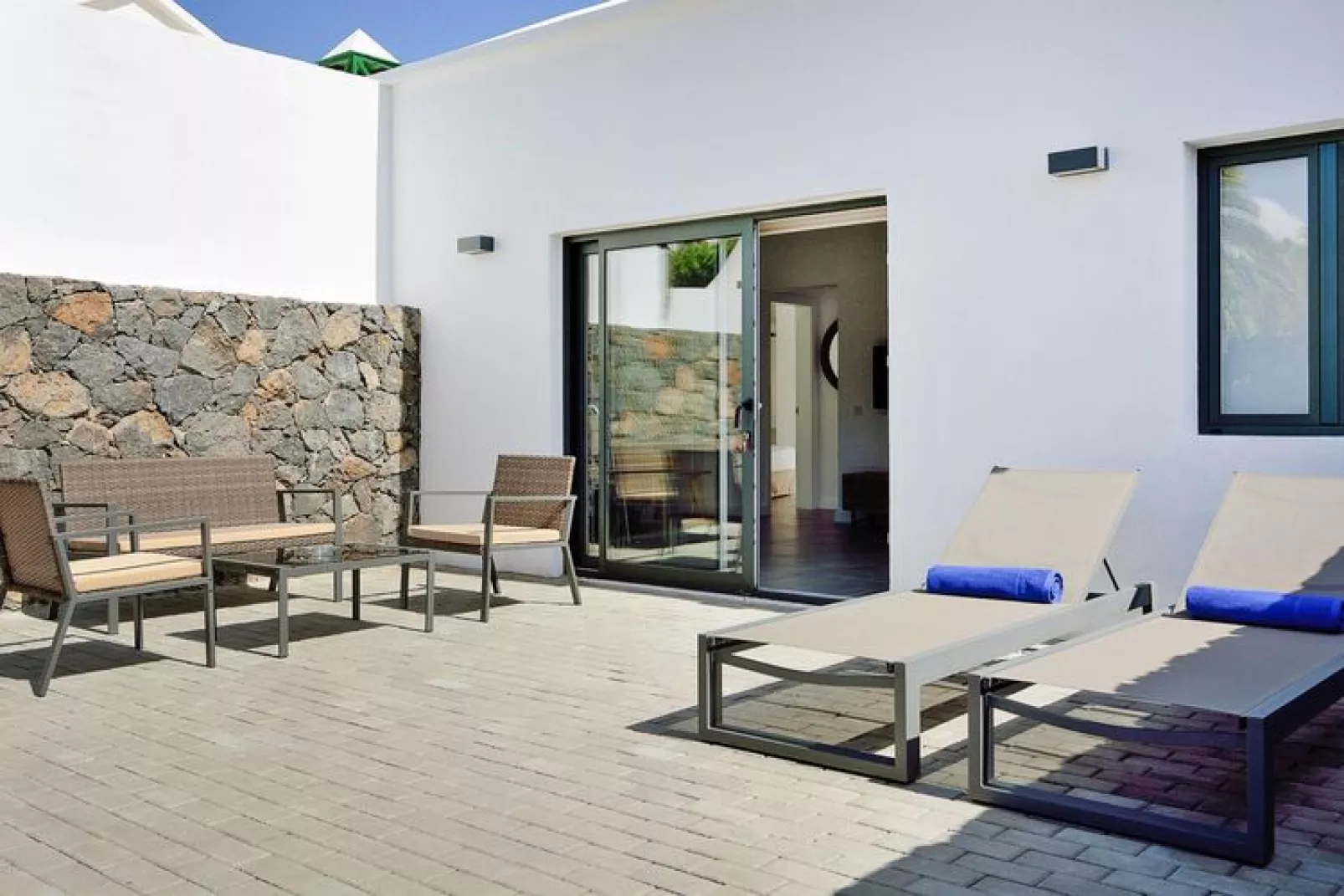 Suites Costa Teguise / 4 pax-Suite-Terrace