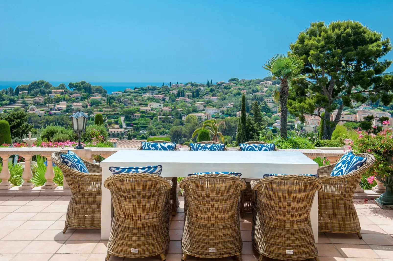 Villa Bellevue-Terrace balcony