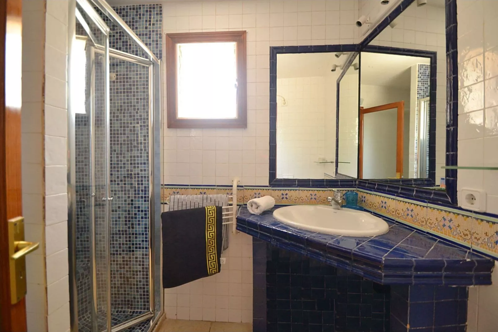 Roura-Bathroom