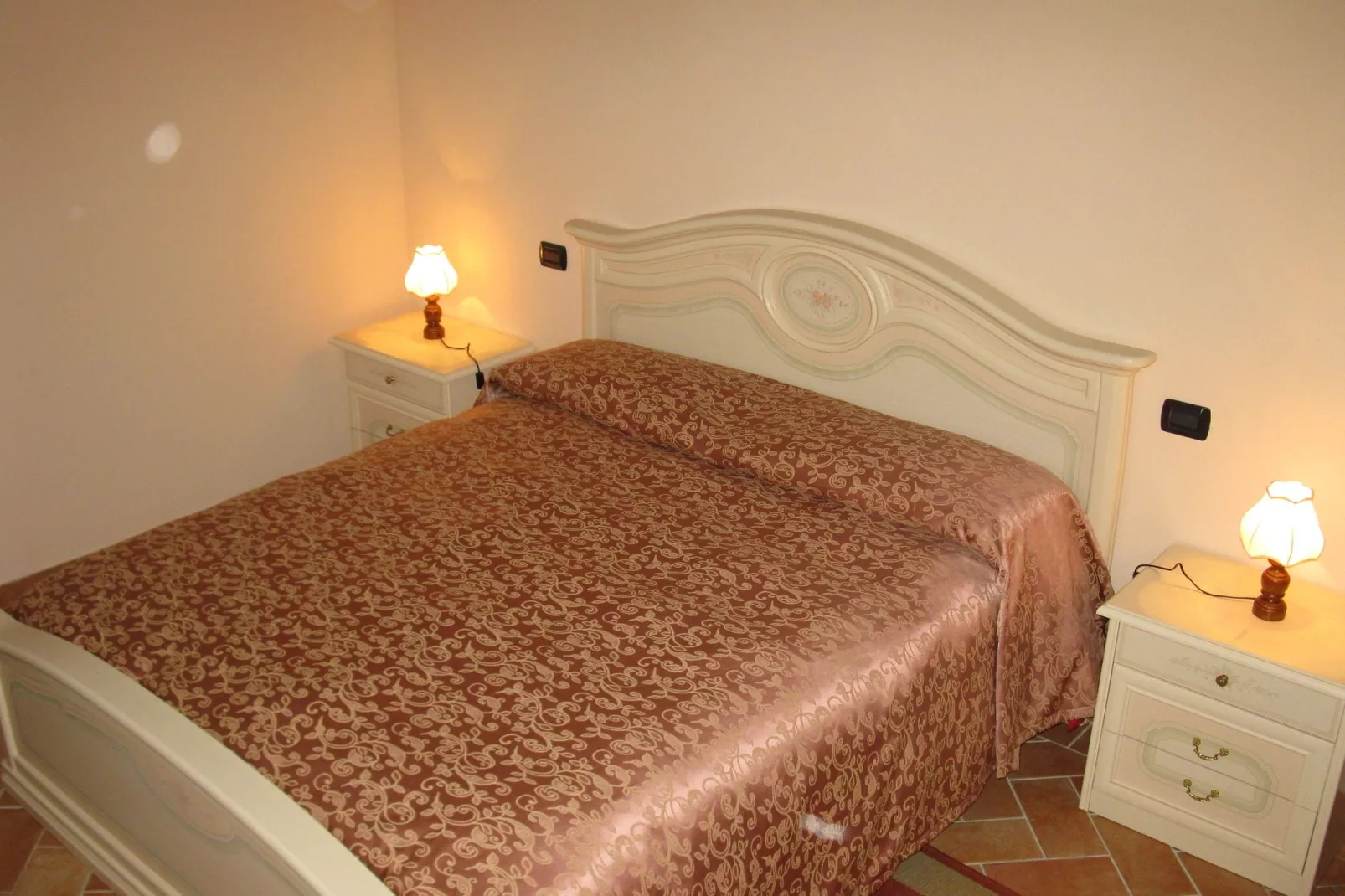 Fuoco-Bedroom