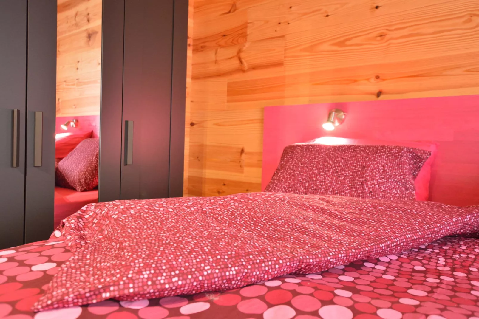 Le Chalet Chaleureux B-Bedroom