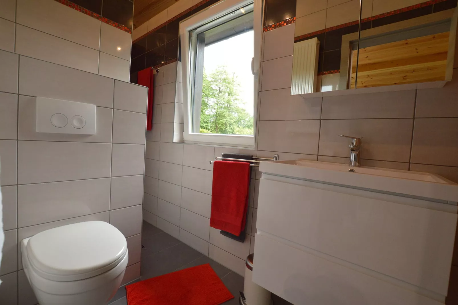Le Chalet Chaleureux B-Bathroom