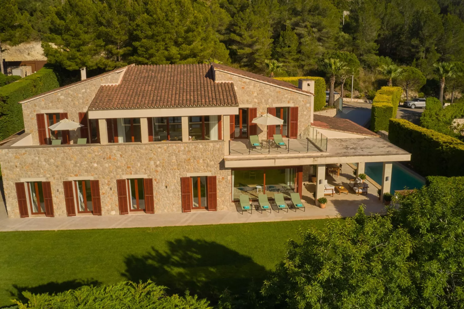 Villa Ruby-Exterior summer