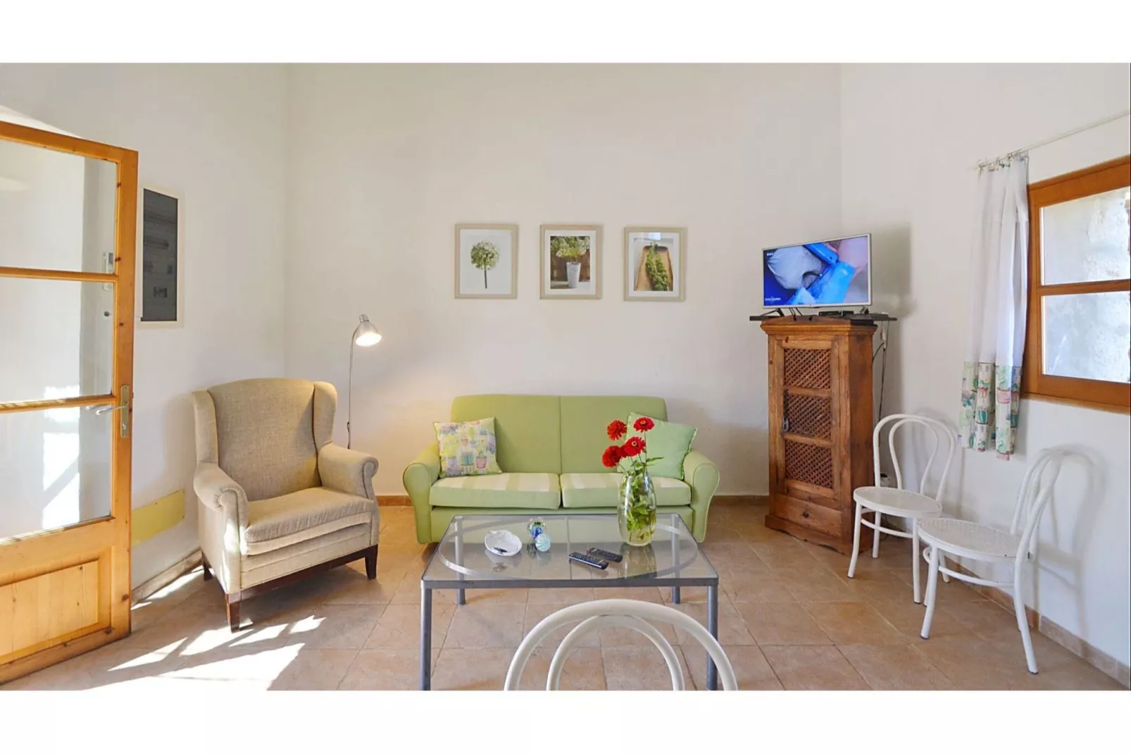 Volta-Living room