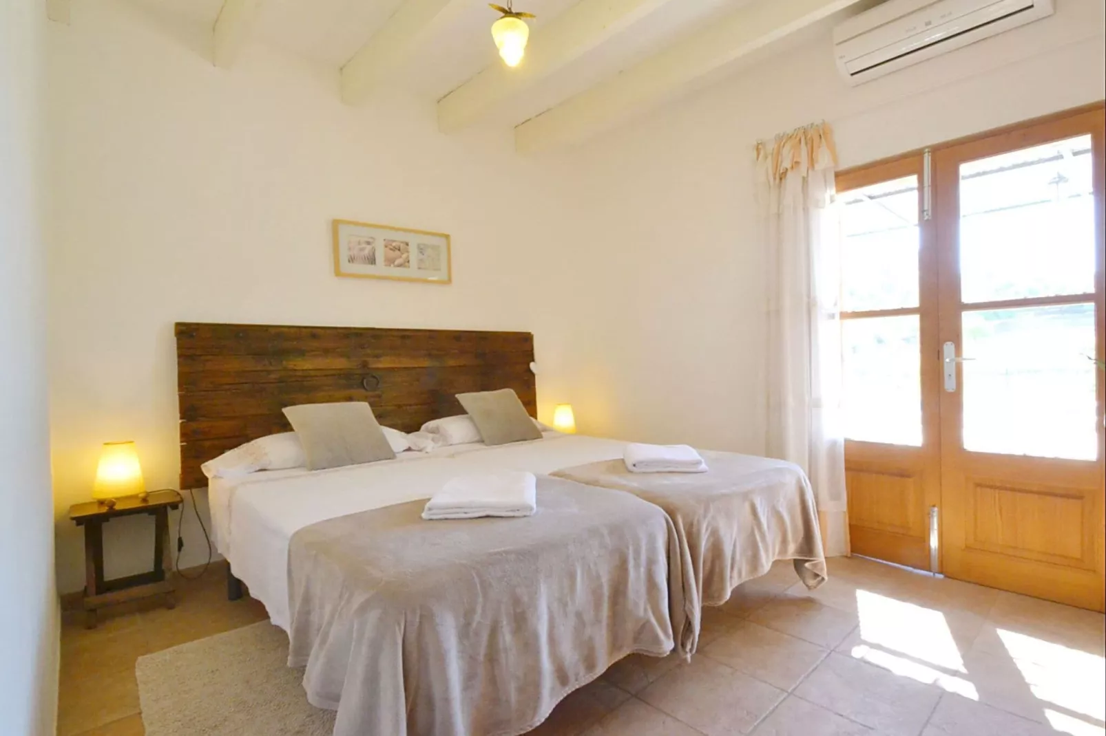 Volta-Bedroom