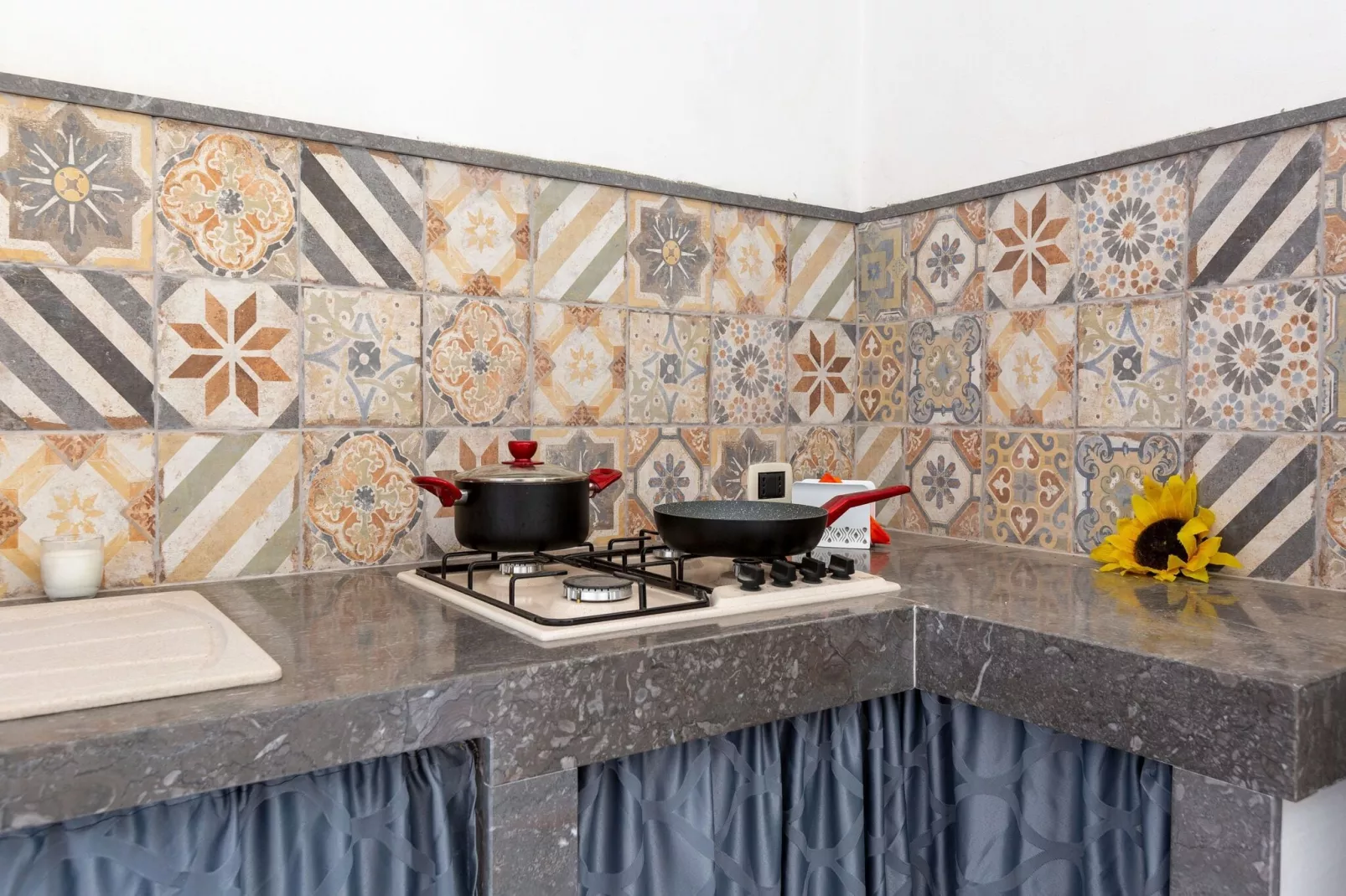 Casa Intera per 12 Persone-Kitchen
