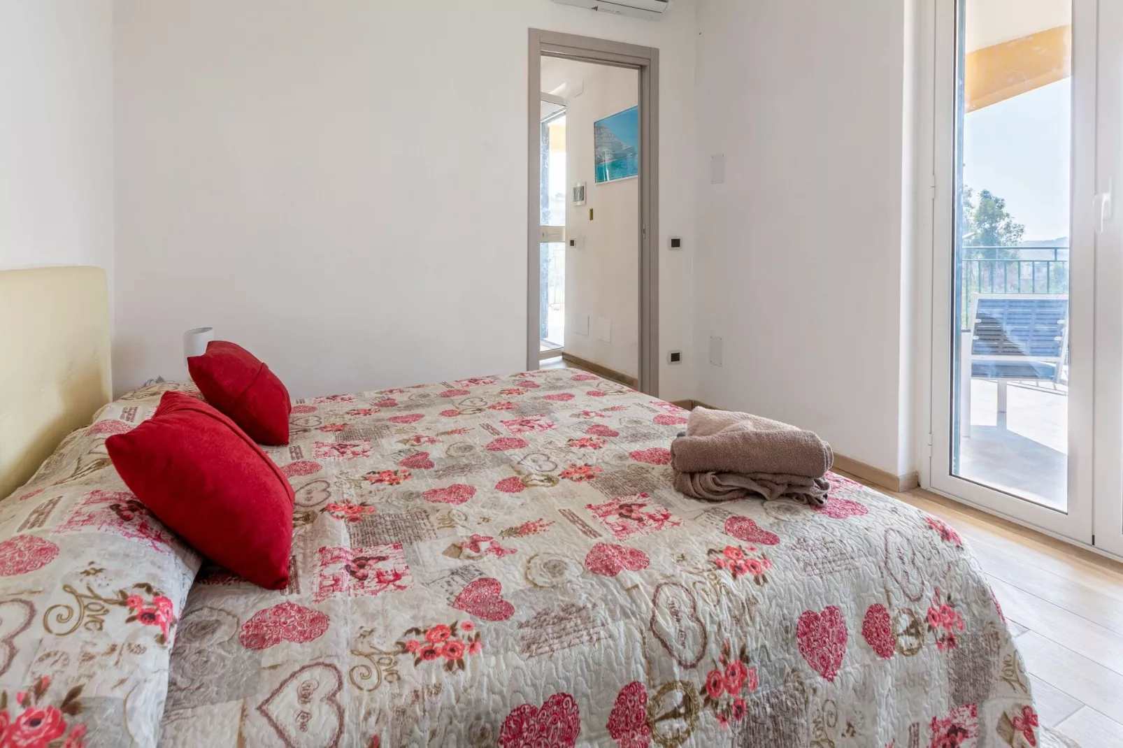 Casa Intera per 12 Persone-Bedroom