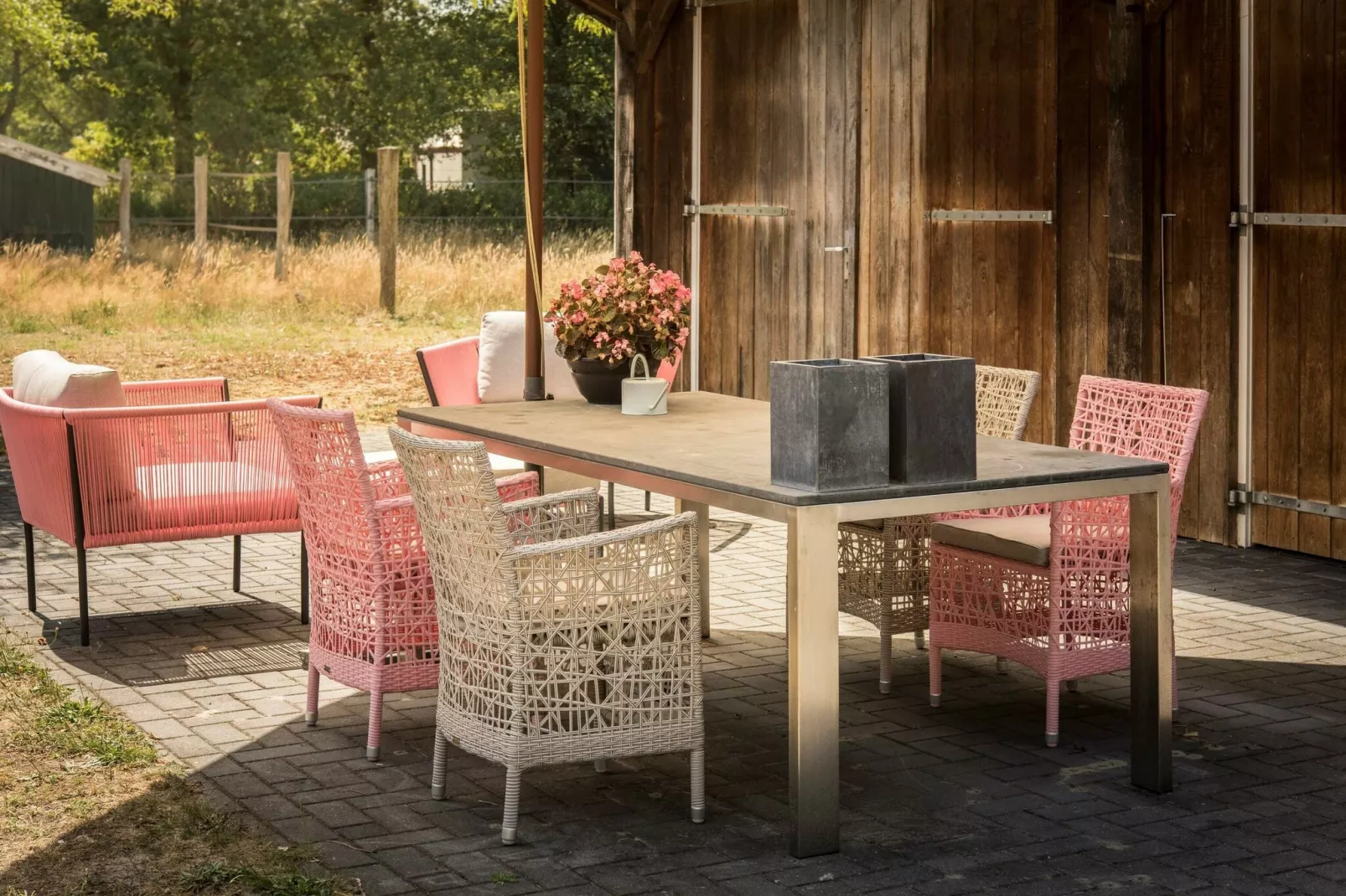 Design Farmers Barn Twente met Hottub-Terrace balcony