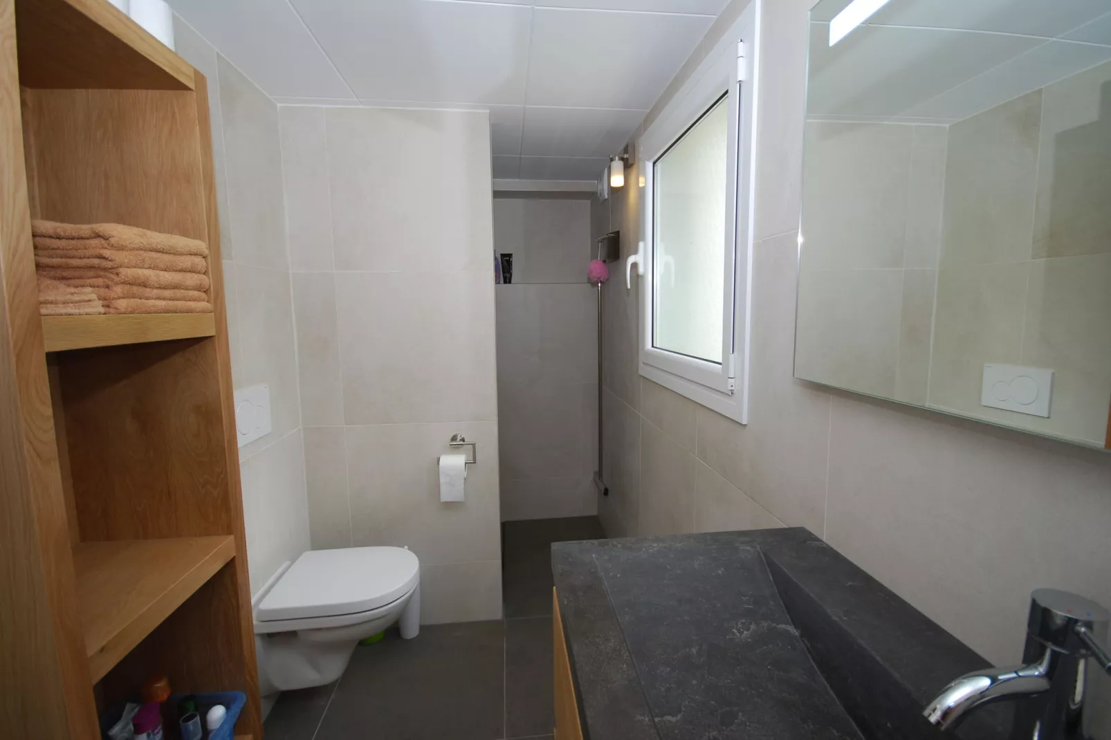 Casa Sophie Amber-Bathroom