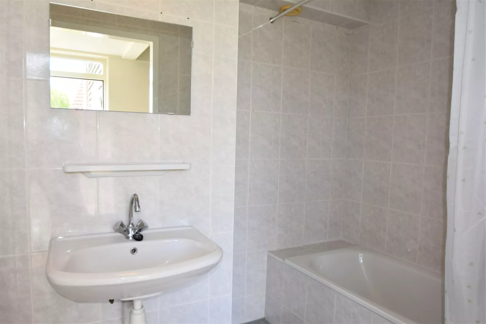 Horsterwold 22-Bathroom
