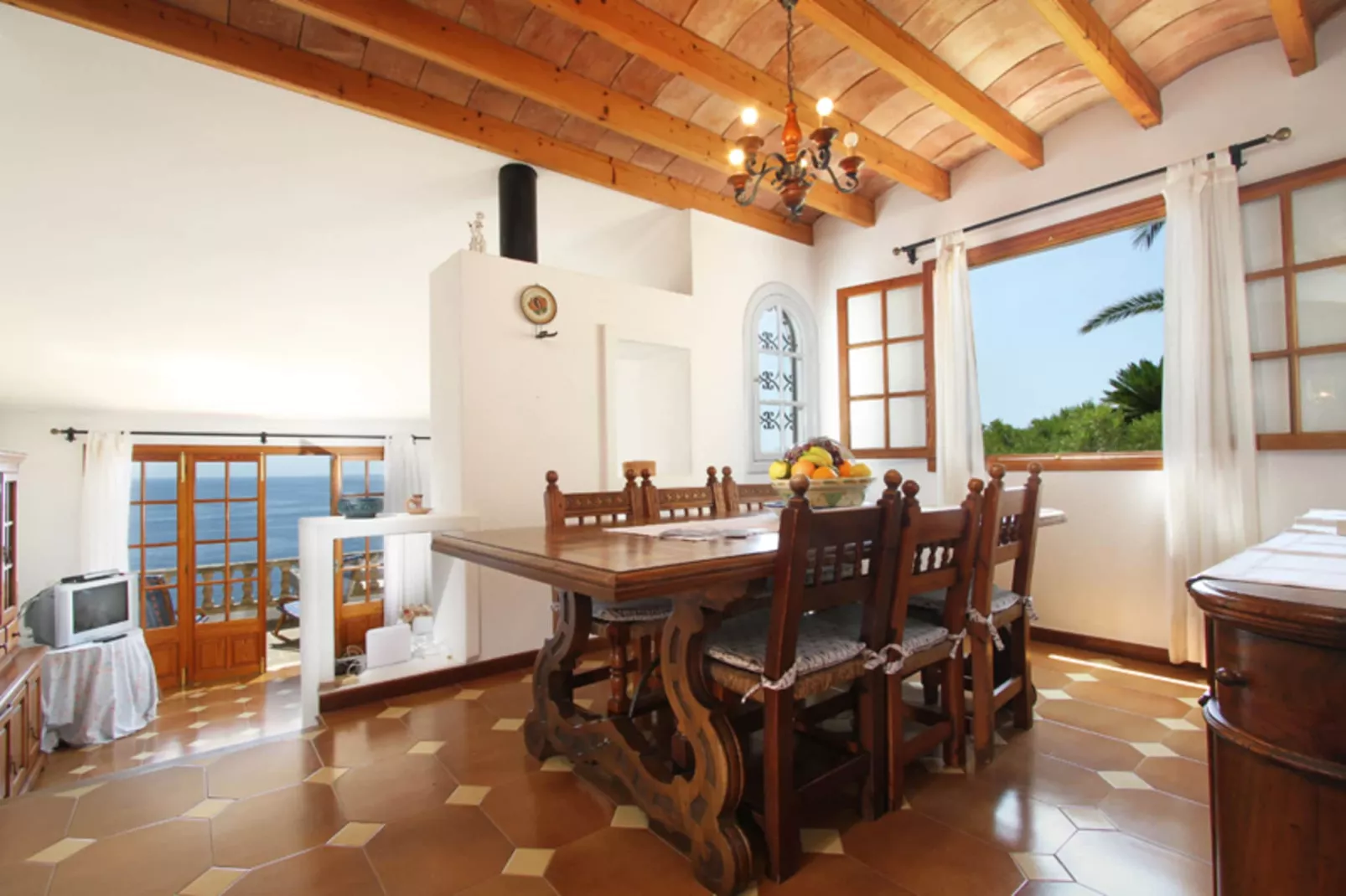Ratjada-Dining room