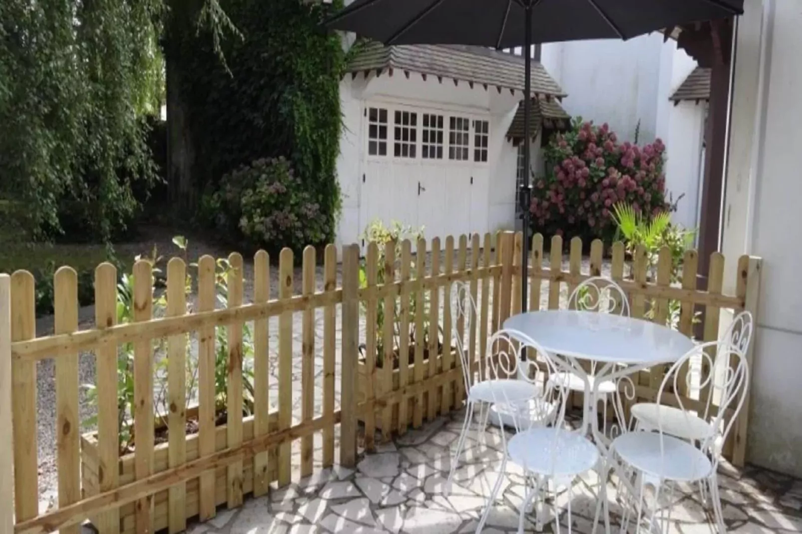 Le Petit Marais-Gardens summer