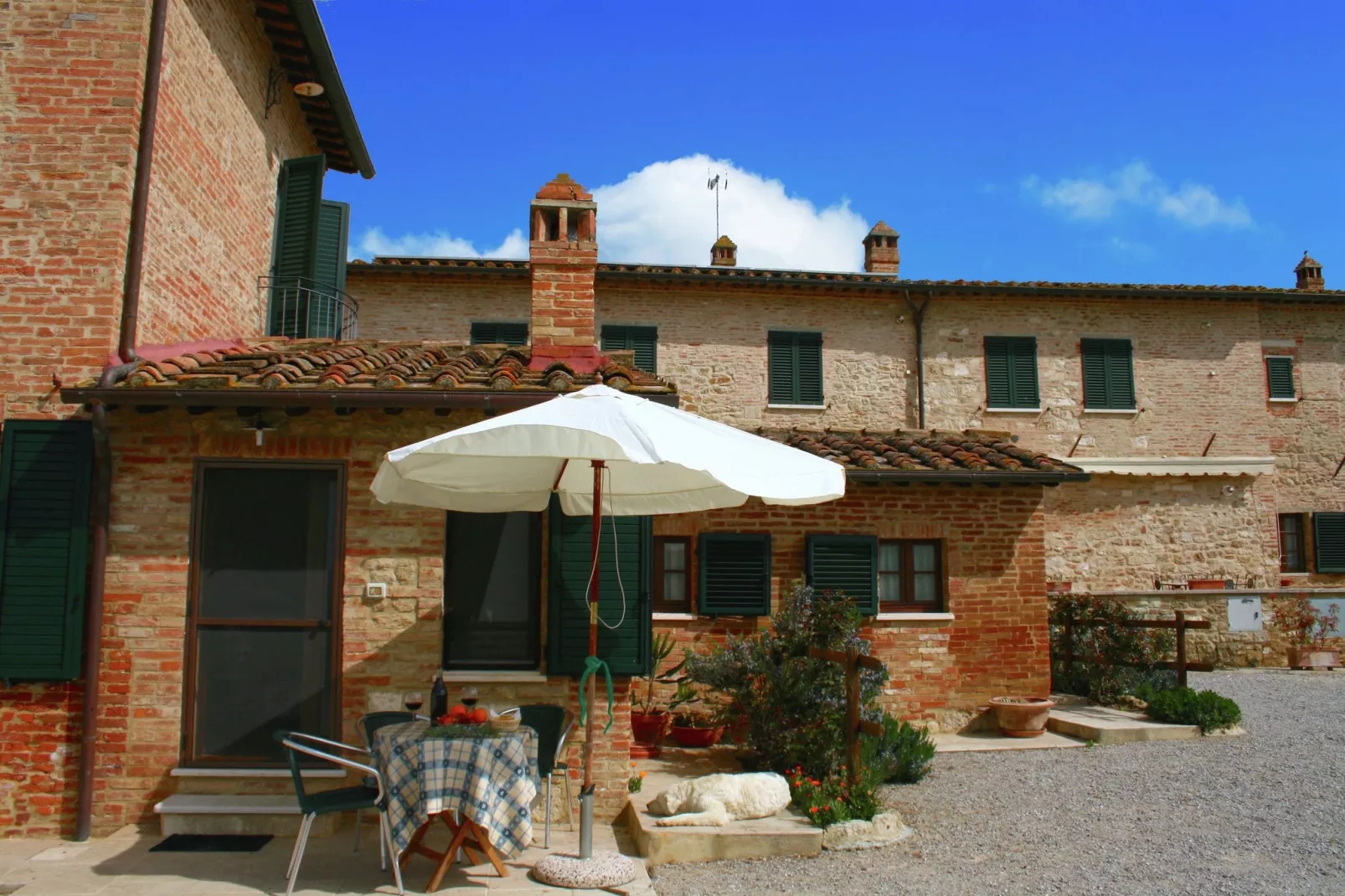 Acqua-Exterior summer